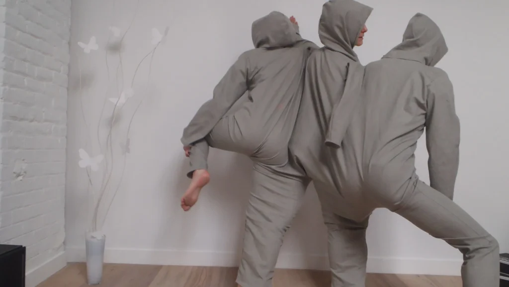 Corps-Associes-costumes-01-Caroline-Fainke